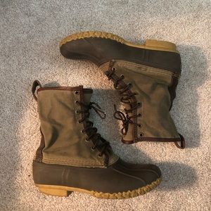 LL Bean Signature Canvas Boot - Men’s Size 8, Women’s Size 10